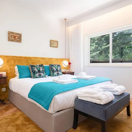 Holiday home Host Wise - Luxurious House W Garden In Serralves Porto