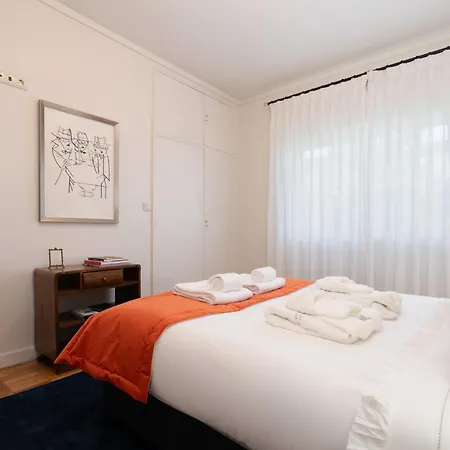 Host Wise - Luxurious House W Garden In Serralves