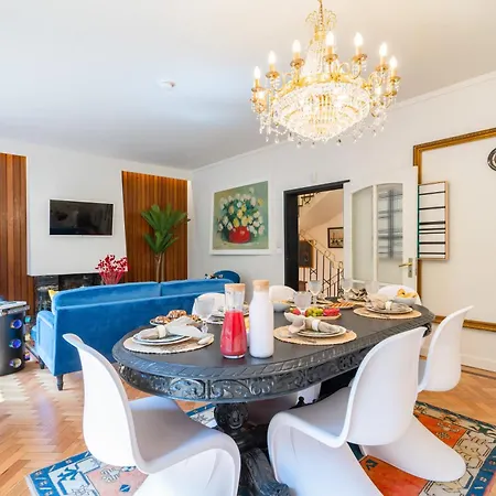 Holiday home Host Wise - Luxurious House W Garden In Serralves