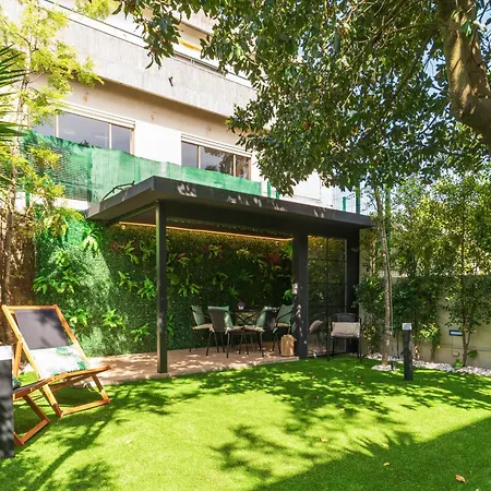 Holiday home Host Wise - Luxurious House W Garden In Serralves